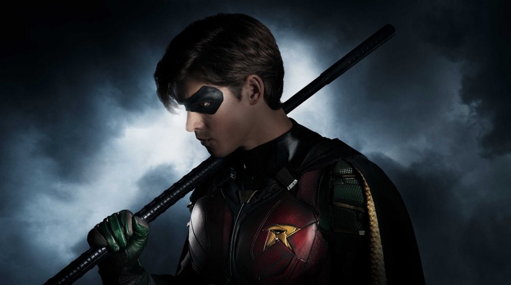 Titans trailer robin dc universe / Filmz.dk