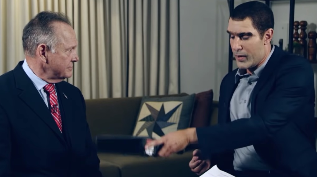 Who is America Sacha Baron Cohen sagsøgt / Filmz.dk