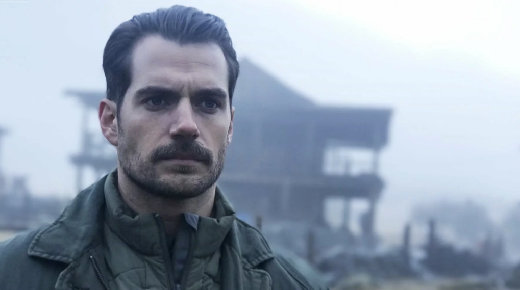 Henry Cavill Movember overskæg Mission Impossible fallout / Filmz.dk