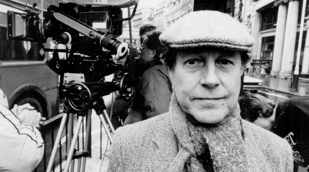 Nicolas Roeg Død / Filmz.dk