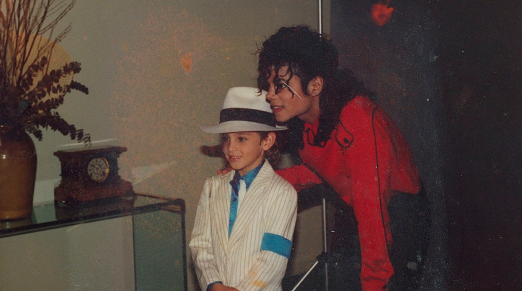 Leaving Neverland radio dropper michael jackson / Filmz.dk