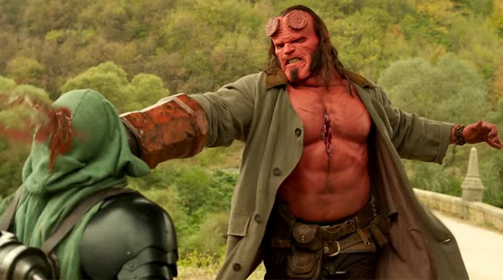 Hellboy r-rating trailer / Filmz.dk