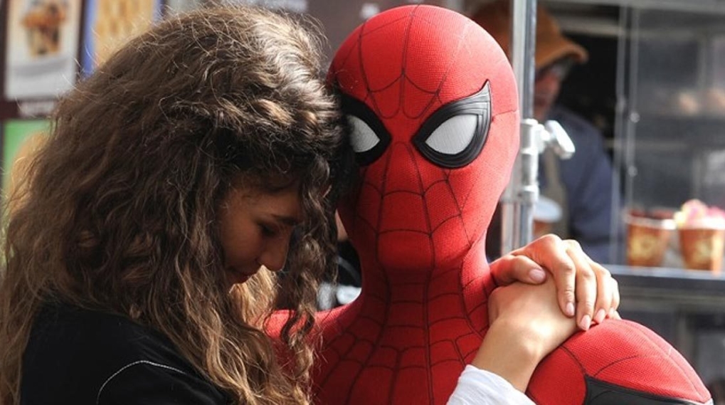 Spider-Man Far From Home identitet Peter Parker MJ / Filmz.dk