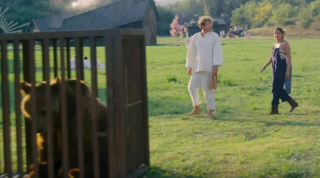 Midsommar bjørn legetøj / Filmz.dk