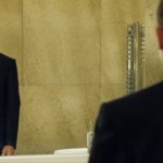 Bond 25 lurer toilet / Filmz.dk