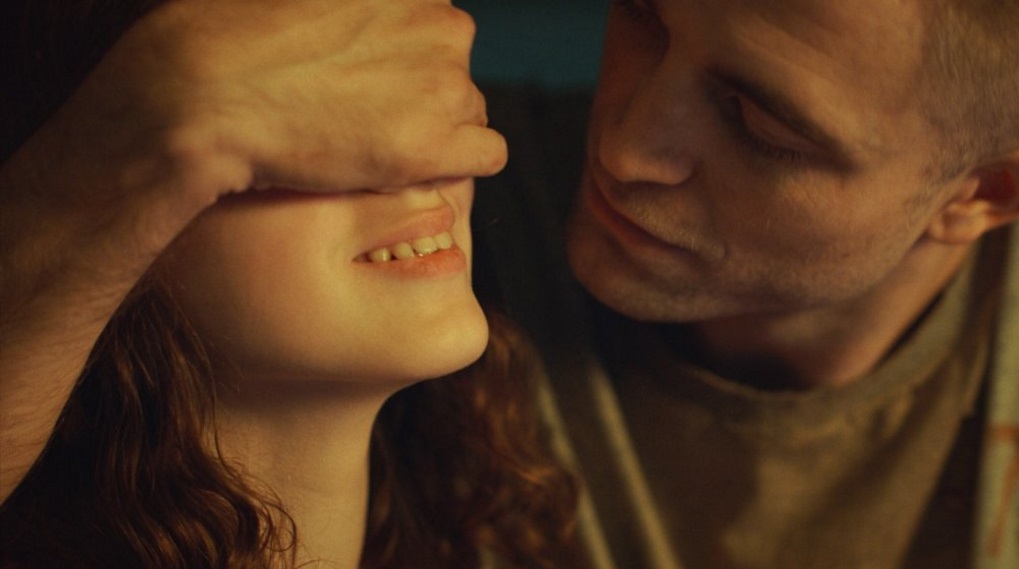 The Stars at Noon Robert Pattinson / Filmz.dk