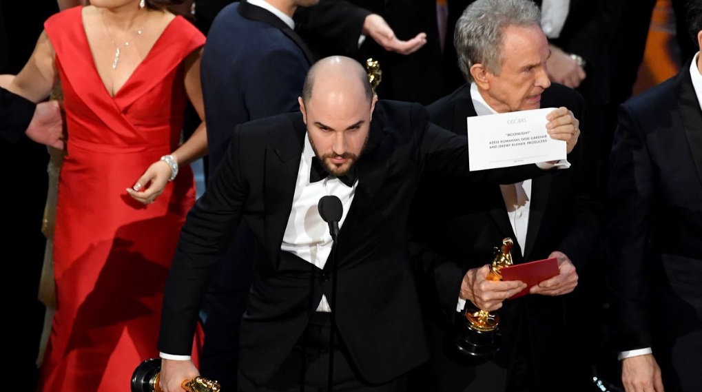 Oscar udskyder 2021 / Filmz.dk