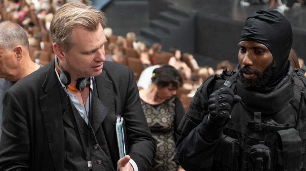 Tenet premiere skifter mening ny melding danmark / Filmz.dk