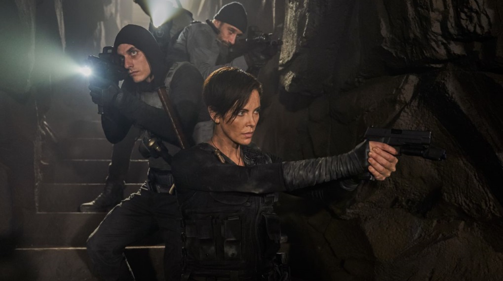 The Old Guard spil evig Netflix konto / Filmz.dk