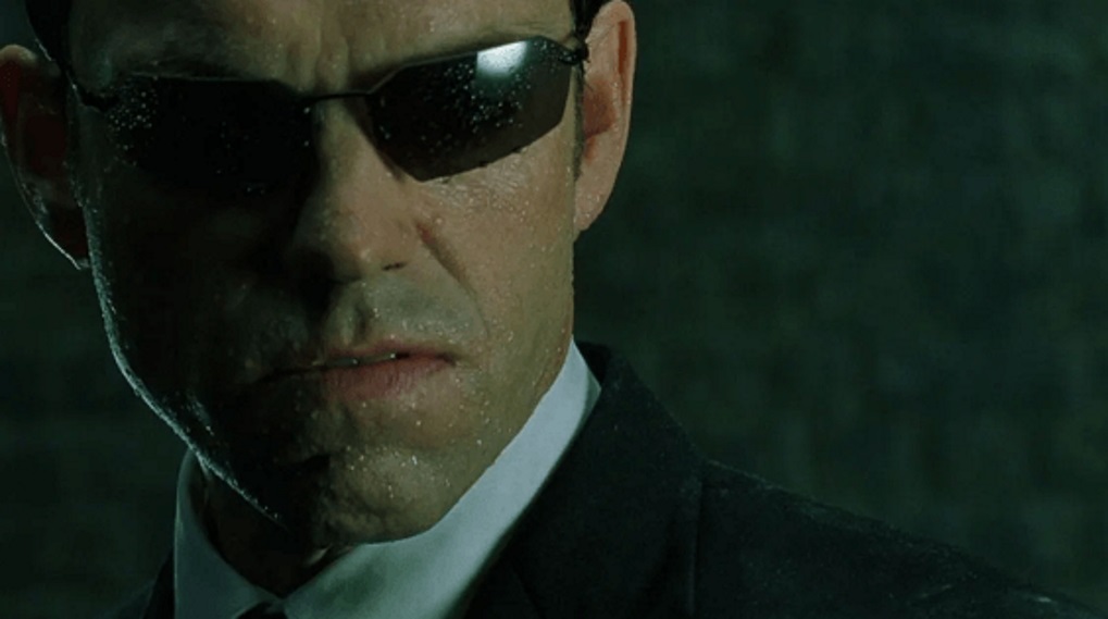 hugo Weaving Trump The Matrix V for Vendetta / Filmz.dk