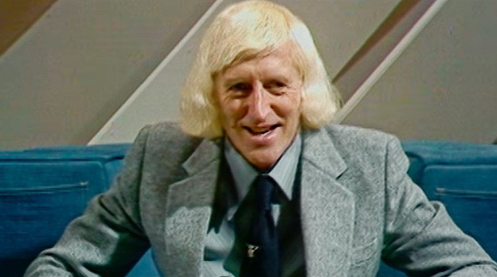 jimmy savile a british horror story / filmz.dk