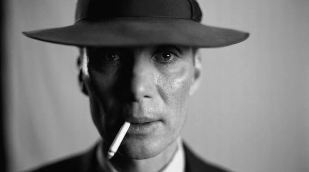 Oppenheimer / filmz.dk