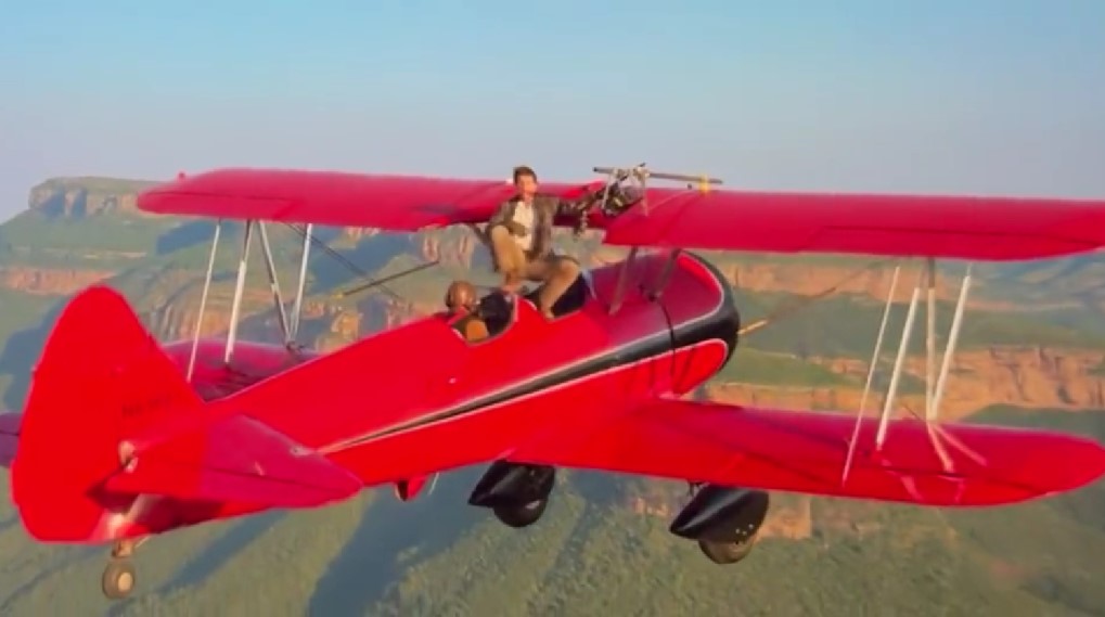 tom cruise stunt top gun mission impossible / filmz.dk