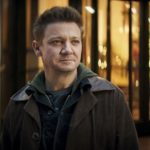 jeremy renner kritisk men stabil tilstand / filmz.dk